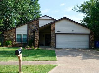 2205 E Reno St, Broken Arrow, OK 74012