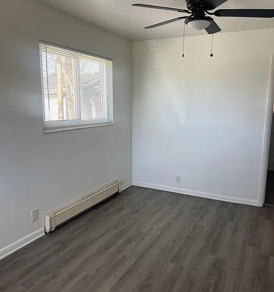 291 E Welby Ave — Photo 2