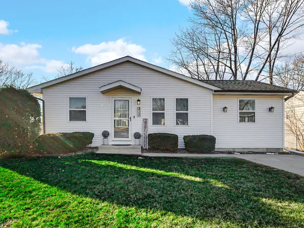 217 Crestwood Dr, Michigan City, IN 46360