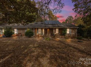 7984 Lester Rd, Stokesdale, NC 27357