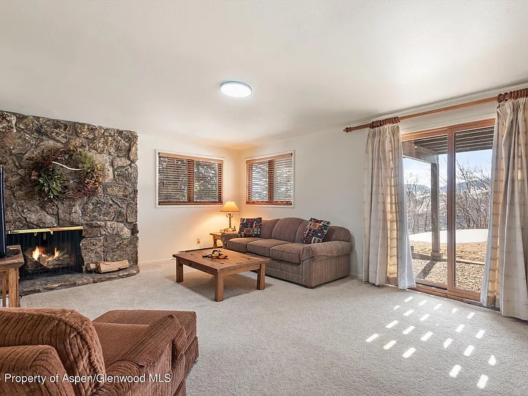 92 Wildridge Ln — Photo 23