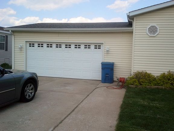 2nd image of 183 Robin Dr