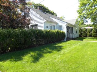 382 Main St, Sag Harbor, NY 11963