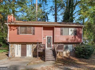 9043 Raven Dr, Jonesboro, GA 30238