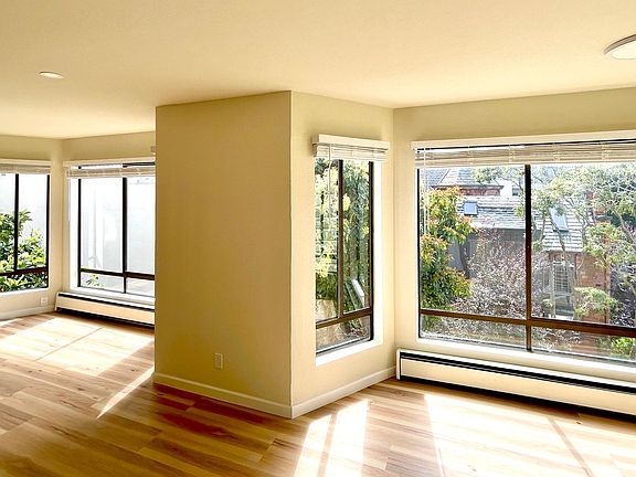 2nd image of 2323 Franklin St #203