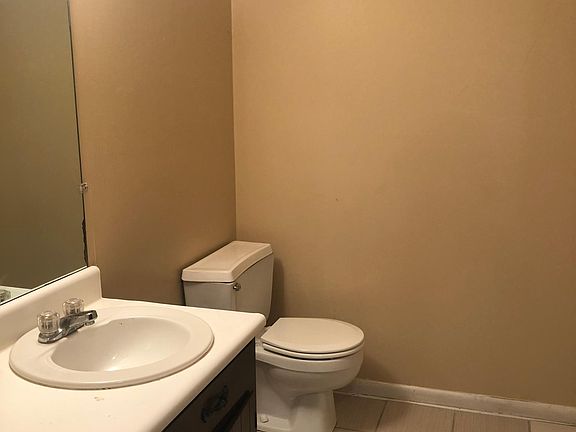 5th image of 1101 Langdale Dr