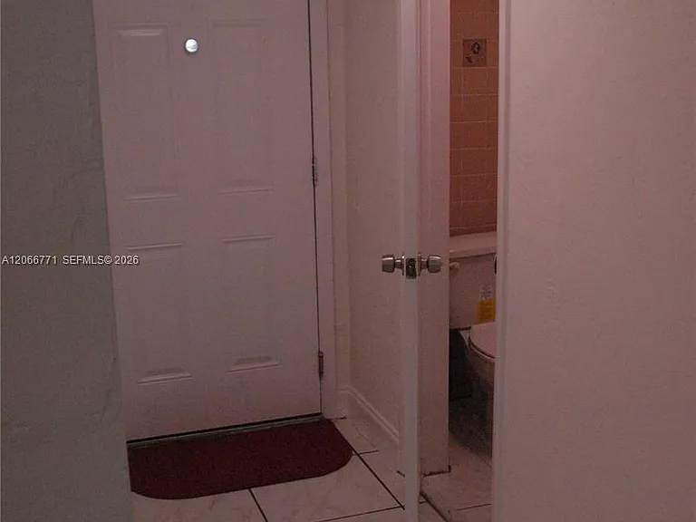 10907 N Kendall Dr #416 — Photo 3
