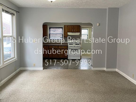 2nd image of 427 N Clemens Ave