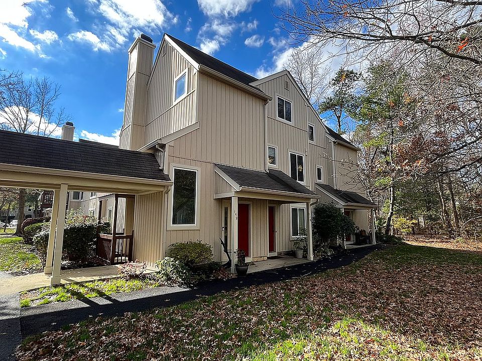 1st image of 159 Woodlake Dr