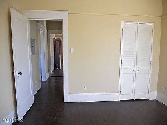 6012560004_03959b1005_z (1)