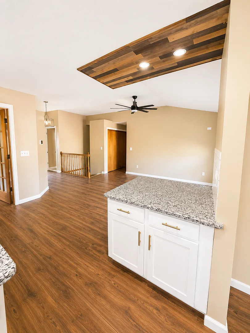 3 bedroom 2 bathroom home near Fairway Golf Course — Photo 4