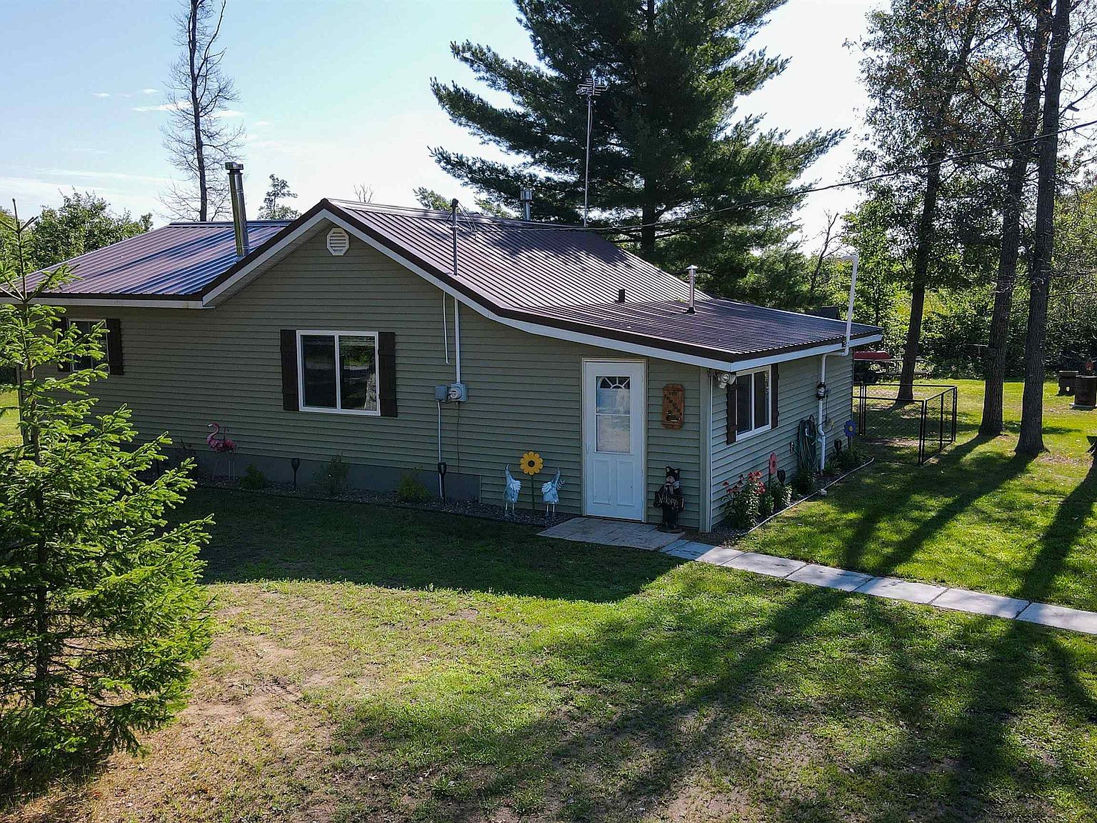 N9152 Parkway Rd, Crivitz, WI 54114 Zillow
