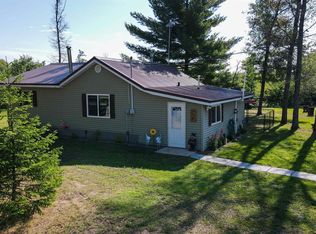 N9152 Parkway Rd, Crivitz, WI 54114