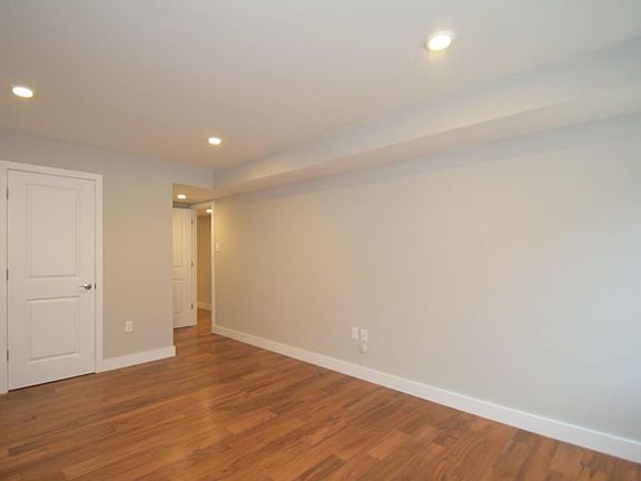 3rd image of 1217 South St