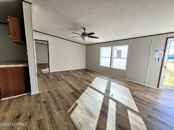 2nd image of 1025 Red Hill Rd