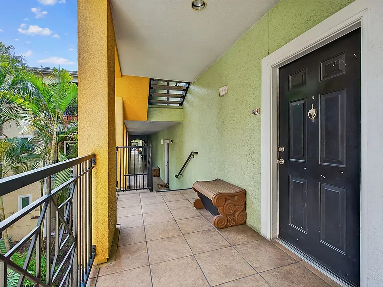 1910 E Palm Ave #8214 — Photo 2