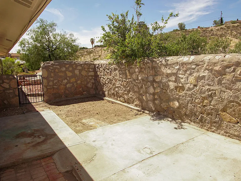356 Coral Hills Rd — Photo 32