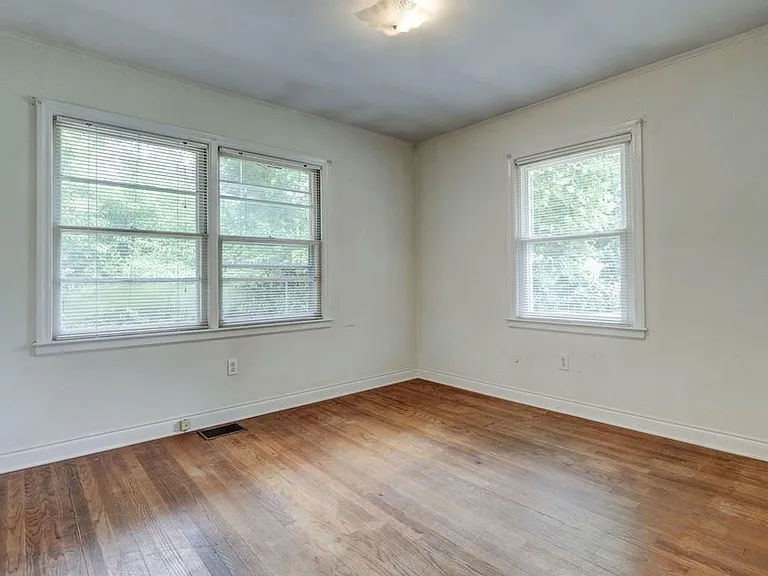 219 Spruce Cir — Photo 11