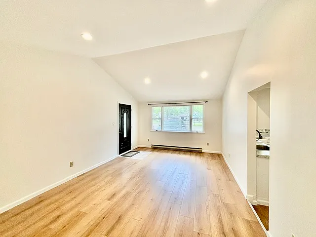 Rolling Hills Dr — Photo 6