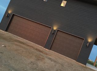 203 Yucca Ridge Trl, Pierre, SD 57501