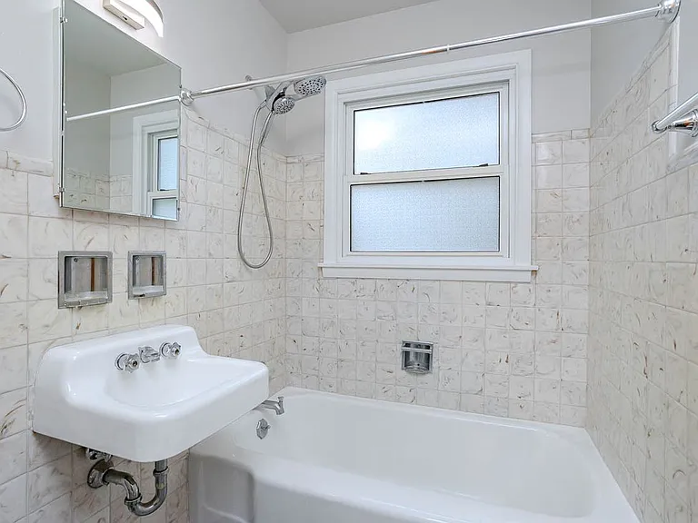 1710 Burek Ave — Photo 13