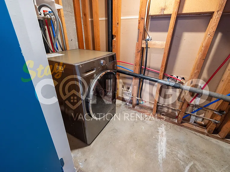 1041 E Platinum Way #1 — Photo 36