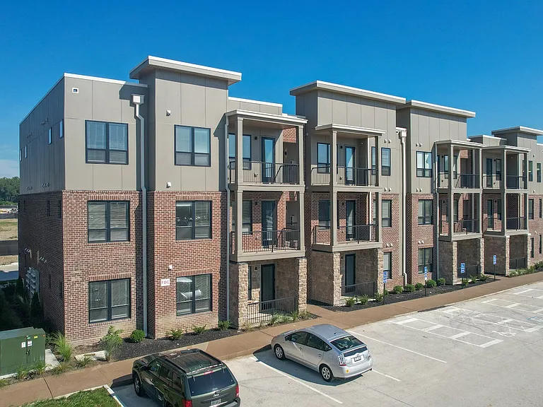 Tillmore Exterior