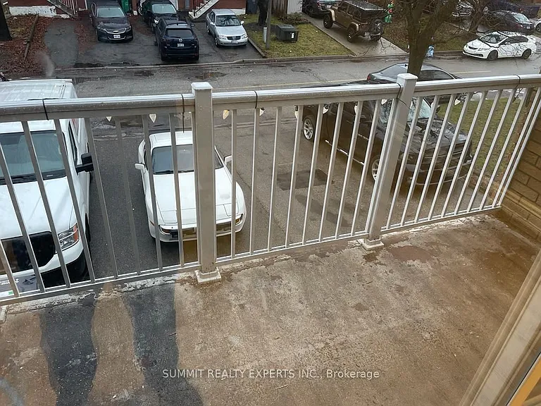 40 Thorsby Ct — Photo 5