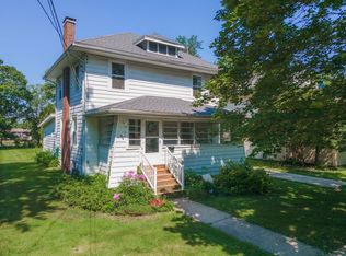 911 S Fell Ave, Normal, IL 61761