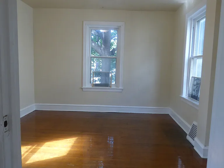 3417 Race St — Photo 5