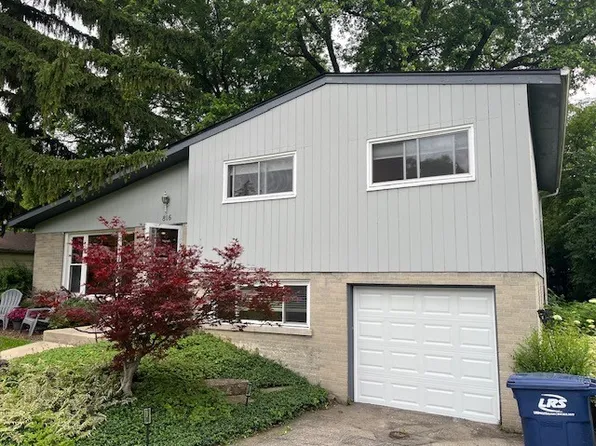 816 Holmes Ave, Deerfield, IL 60015