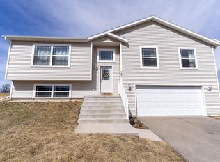 107 Dexter Dr, Cambria, WI 53923