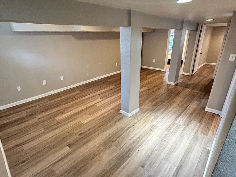 120 S Meade St — Photo 13