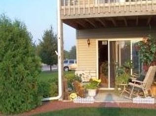 611 Reena Ave APT 1, Fort Atkinson, WI 53538