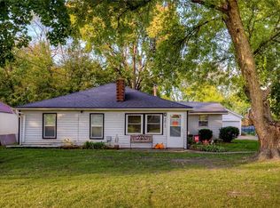 5015 Urbandale Ave, Des Moines, IA 50310