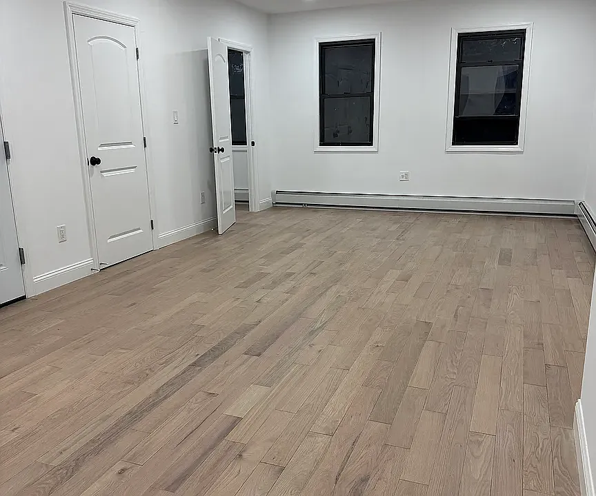 125 Ainslie St #2