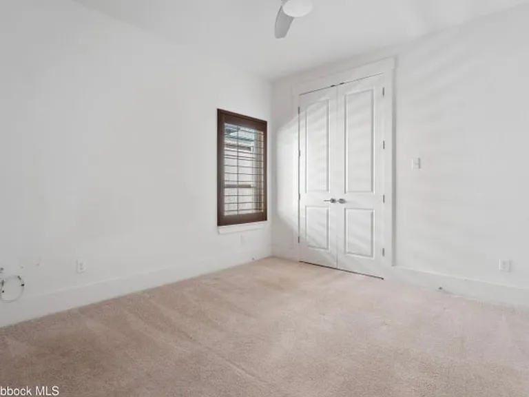 623 N 9th St — Photo 18