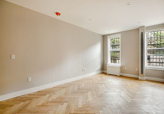 5th image of 415 14th St #4151R