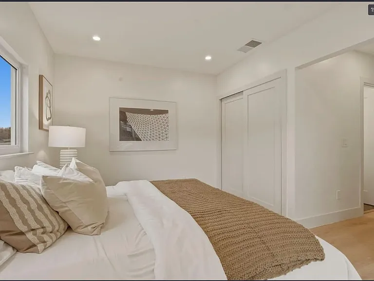 273 Poplar Ave — Photo 8