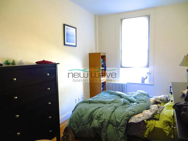 255 Newbury St #2R — Photo 7