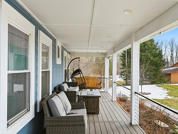 5th image of 4216 Nicholson Rd