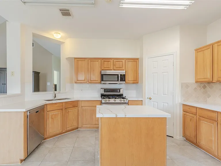 12214 Meadow Lane Ct — Photo 7