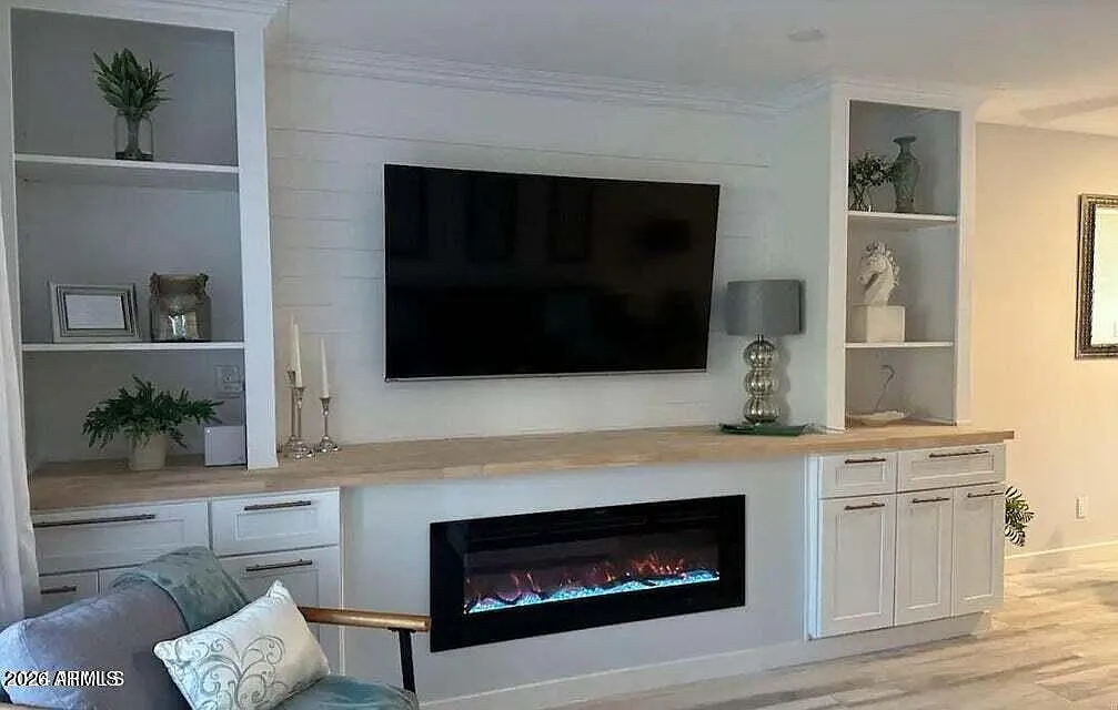 2 bed, 1002 sqft, $4,750 — Photo 4