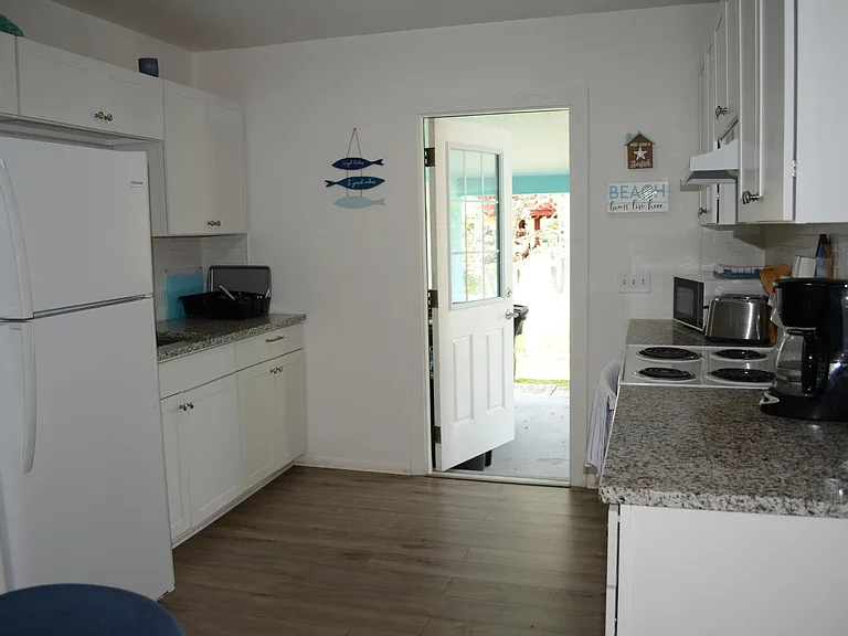 1115 Hernando St #A — Photo 9