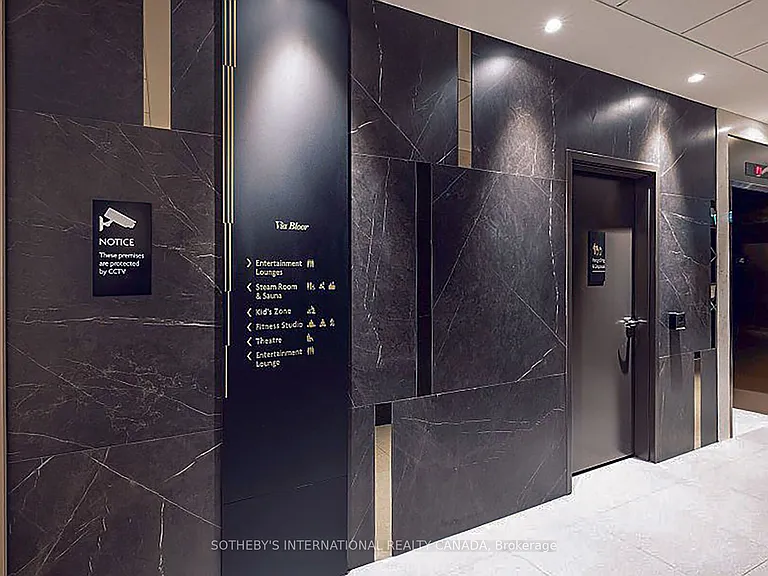 585 Bloor St E #4022 — Photo 31