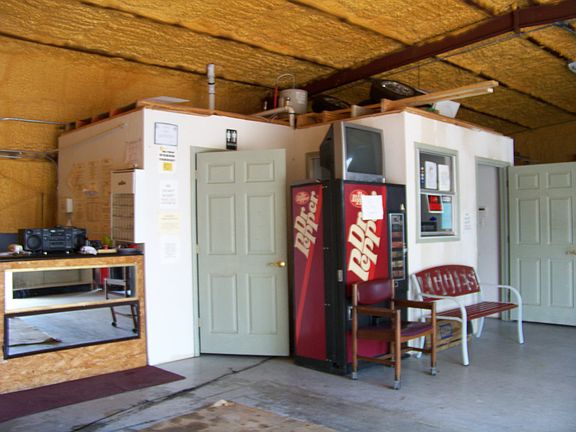 5th image of 1103 San Jacinto Ln