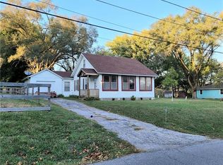13006 E Silver Ln, Independence, MO 64050