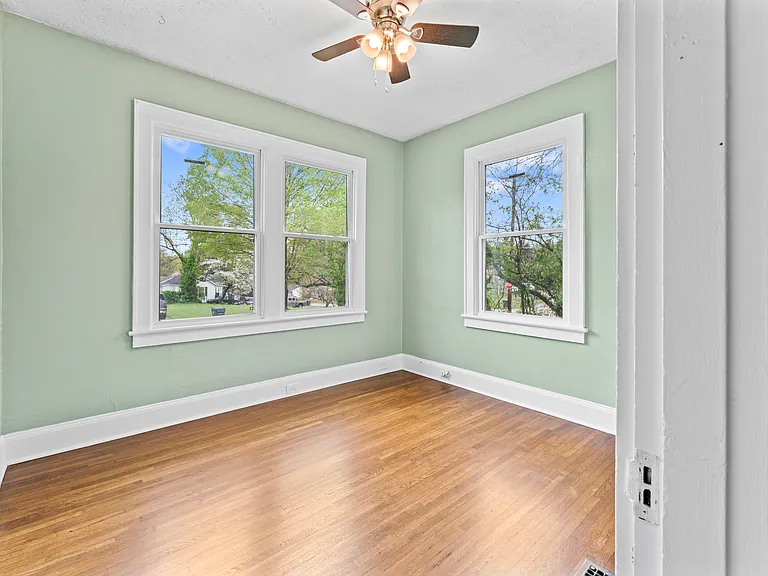 4421 Immanuel St — Photo 21