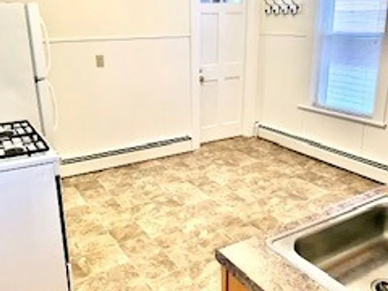 15 Park St #21 — Photo 7