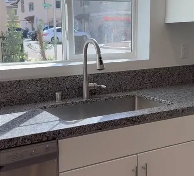 7440 Fig Grv — Photo 1